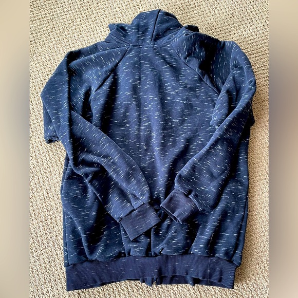 Nike Men’s Zip Hoodie in XL - Picture 2 of 4